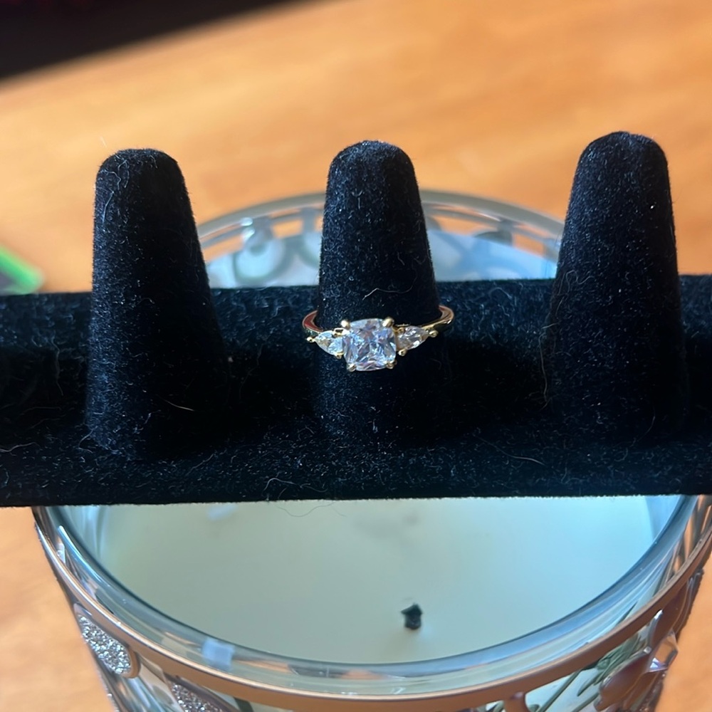 Moissanite Ring - image 2